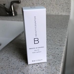 NIB Beautycounter Smooth & Control Hair Oil